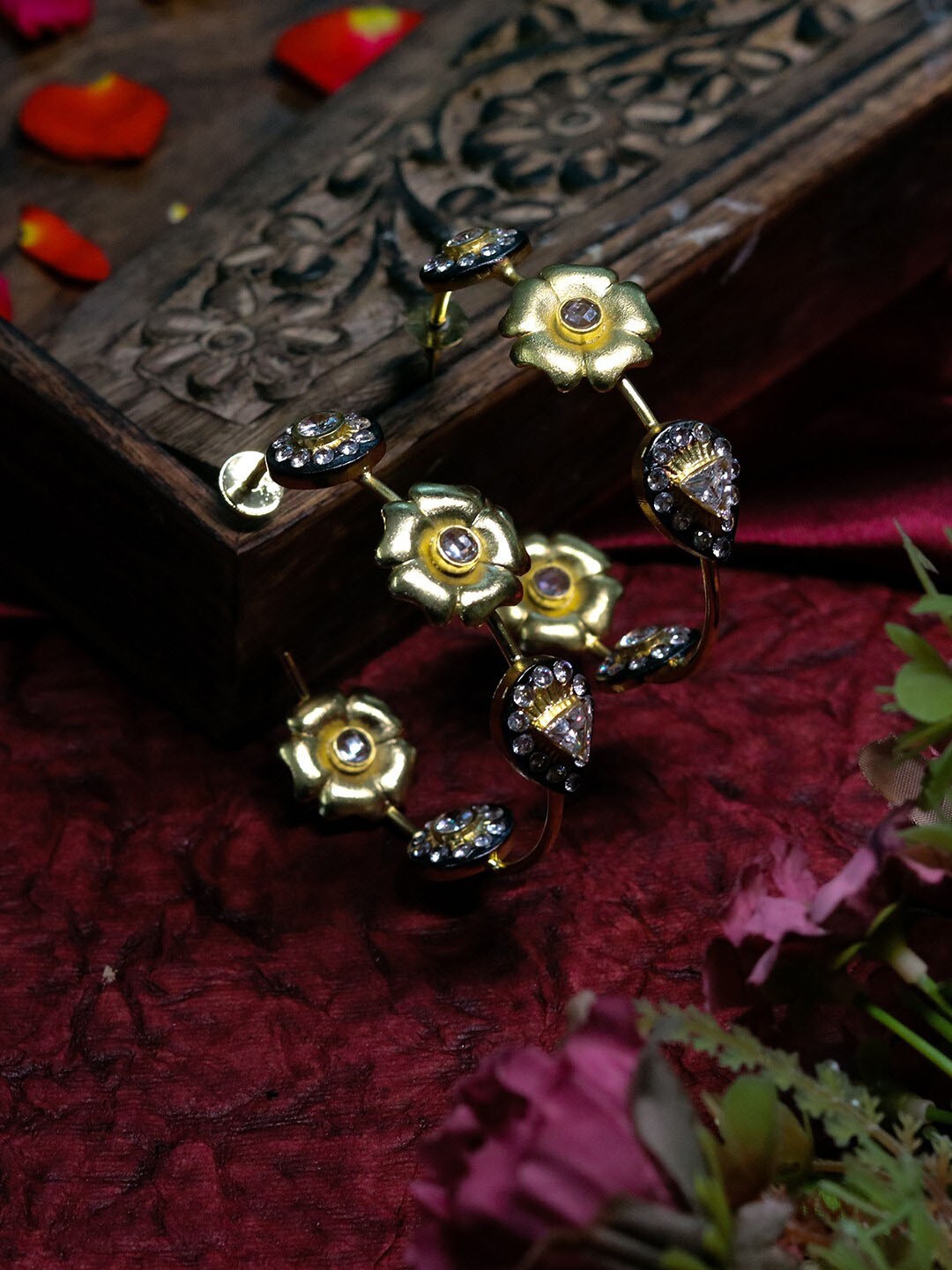 

Ishhaara Gold-Plated Contemporary Drop Earrings