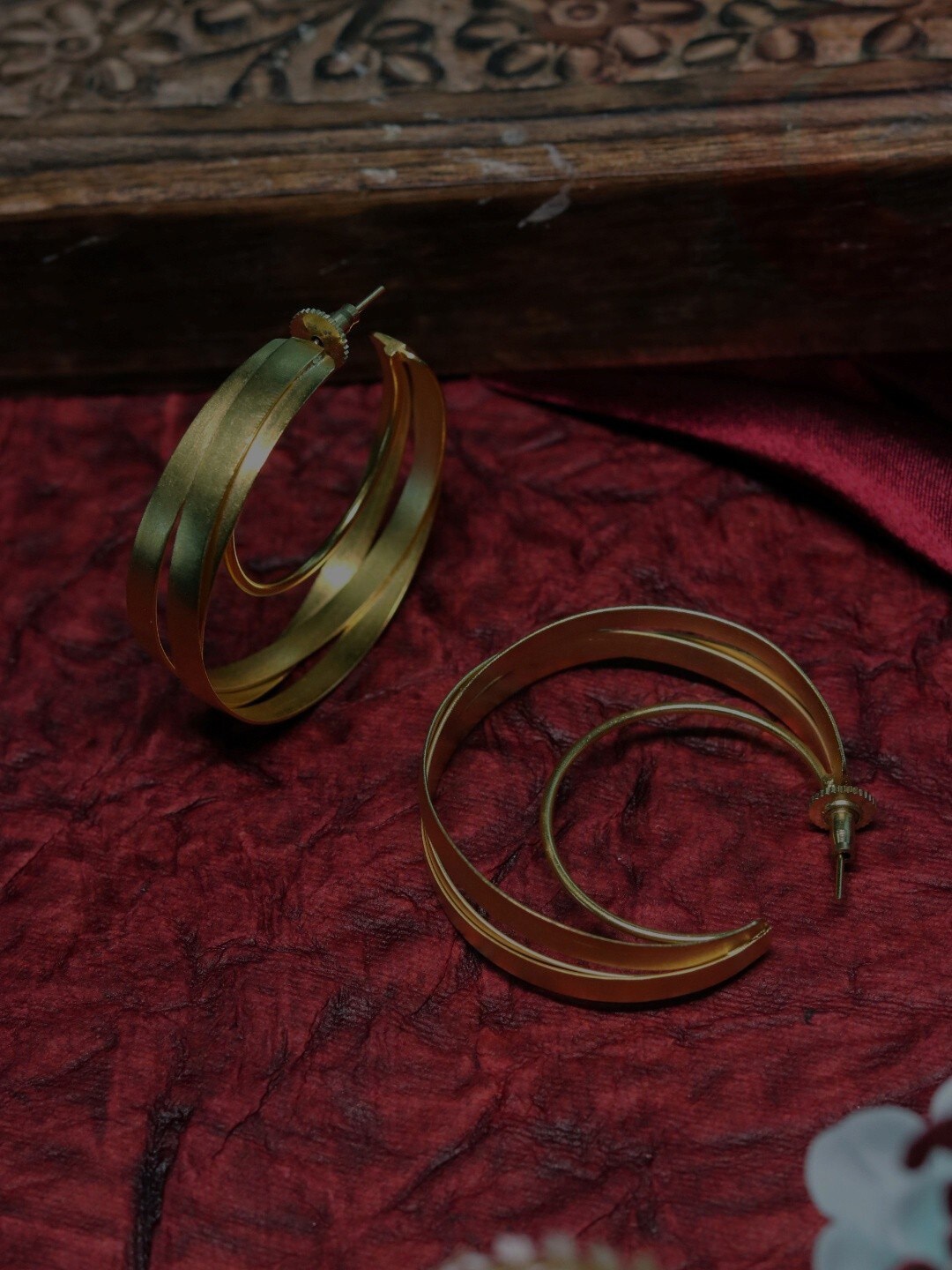 

Ishhaara Gold-Plated Circular Half Hoop Earrings
