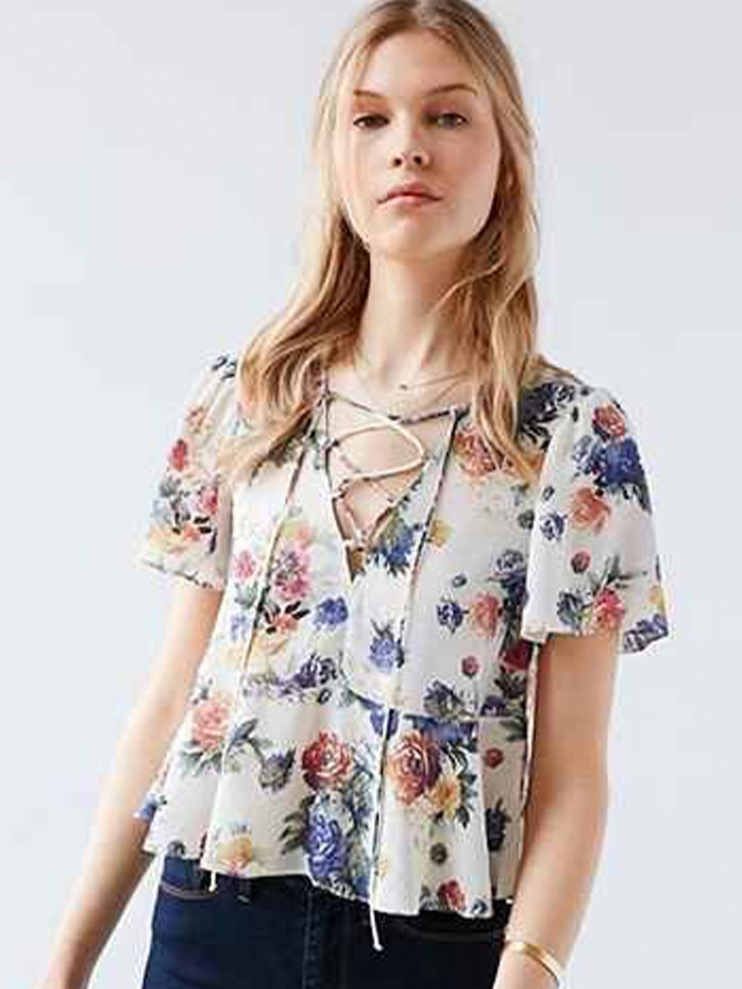 

La Aimee Floral Print Tie-Up Neck Top, White
