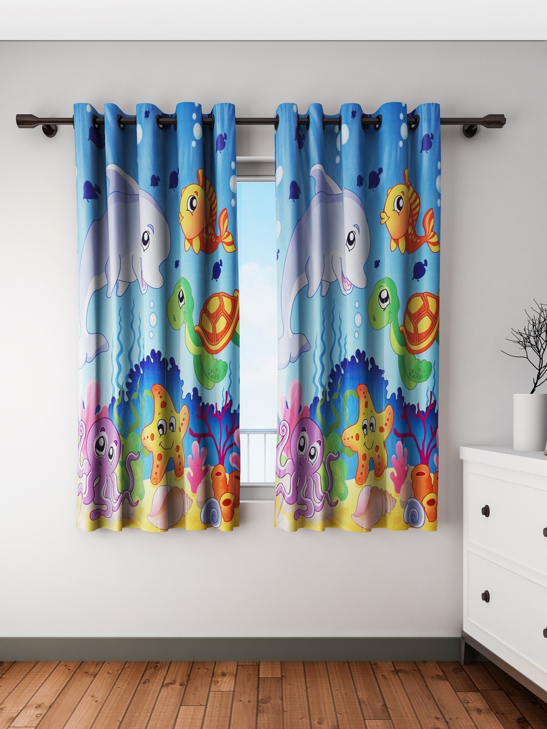 

Cortina Set of 2 Blue & Multicoloured Digital Print Window Curtains