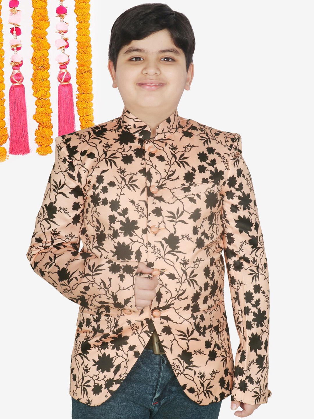 

SG YUVRAJ Boys Printed Single-Breasted Blazers, Gold