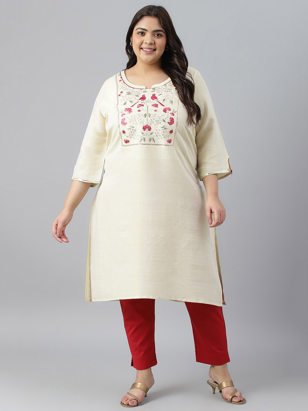 

AURELIA Plus Size Embroidered Thread Work Indie Prints Kurta, White