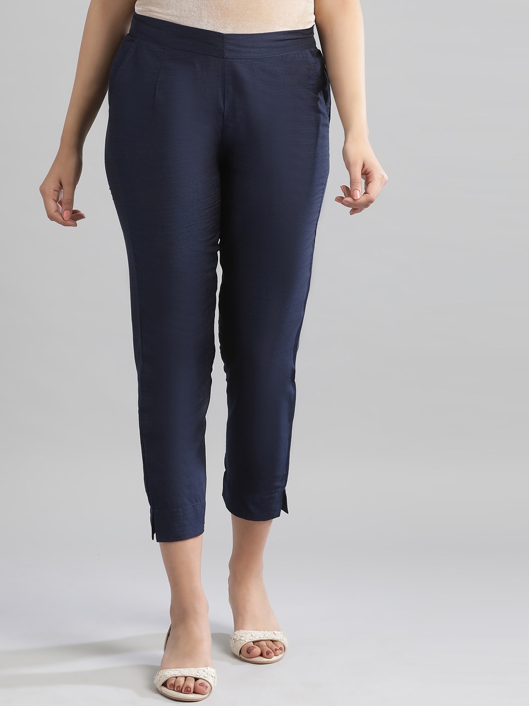 

AURELIA Women Tapered Fit Trousers, Navy blue