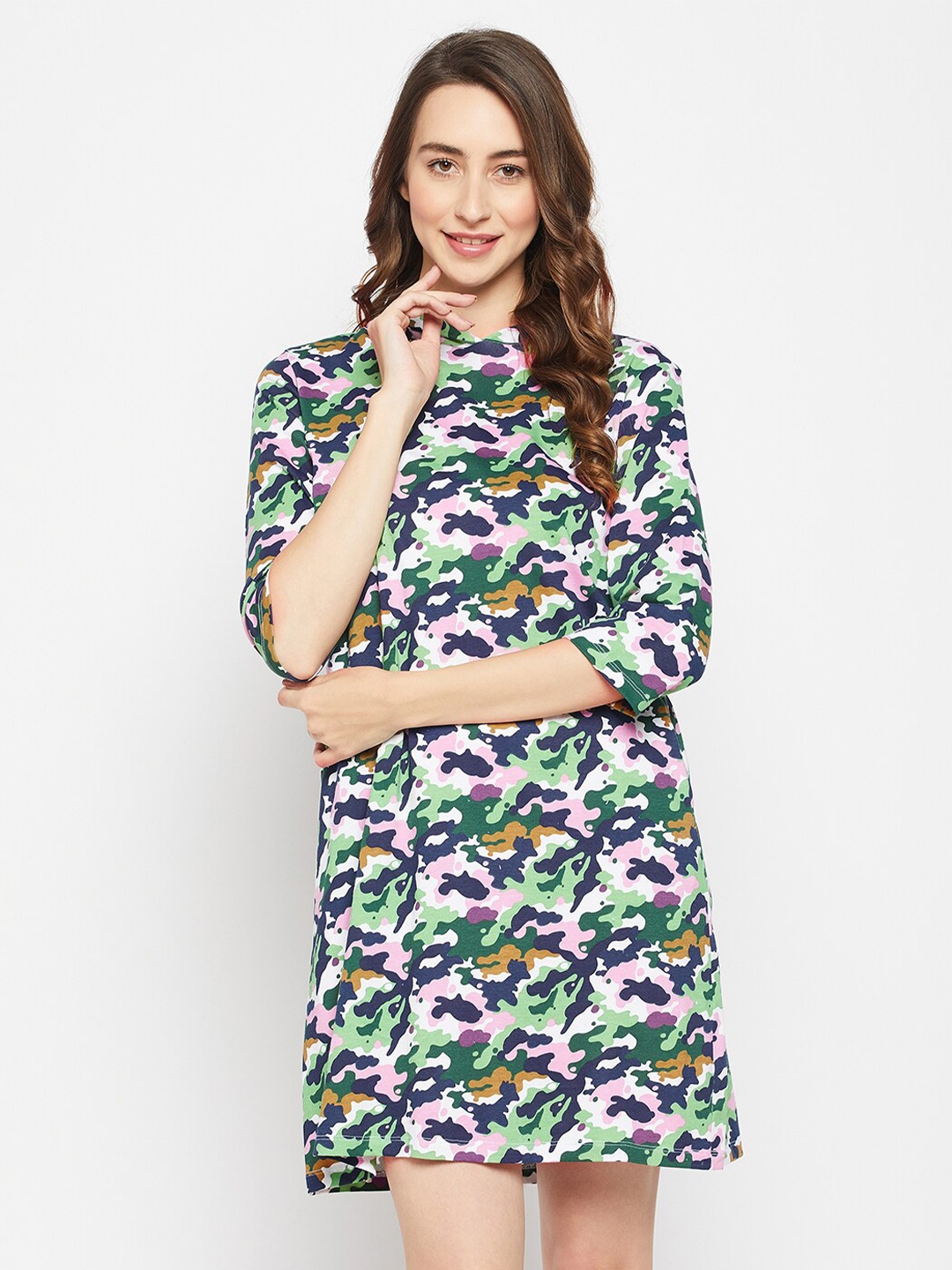 

Clovia Women Printed Pure Cotton Nightdress, Green
