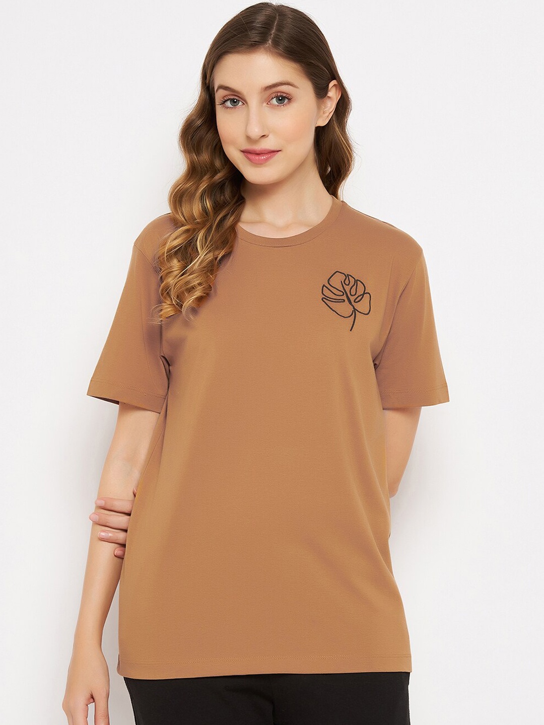 

Clovia Women Leaf Print Pure Cotton Lounge T-Shirt, Beige