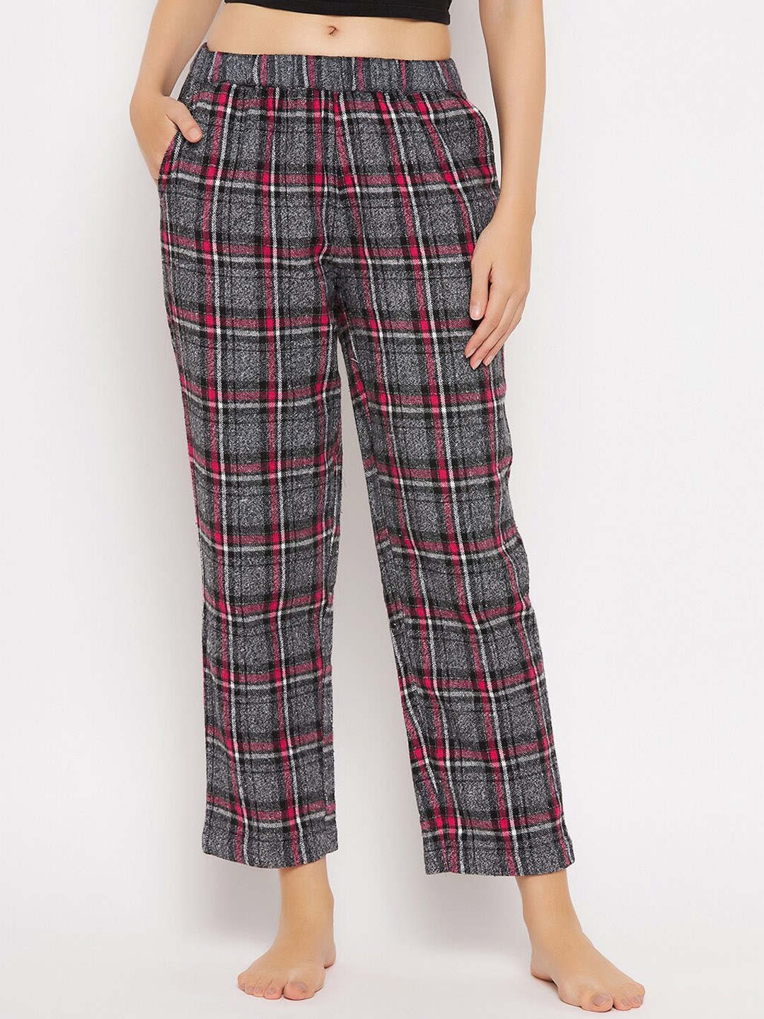 

Clovia Women Classic Checked Lounge Pants, Black