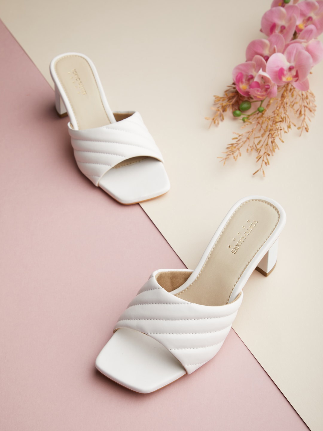 

Tokyo Talkies White & Beige Textured Block Sandals