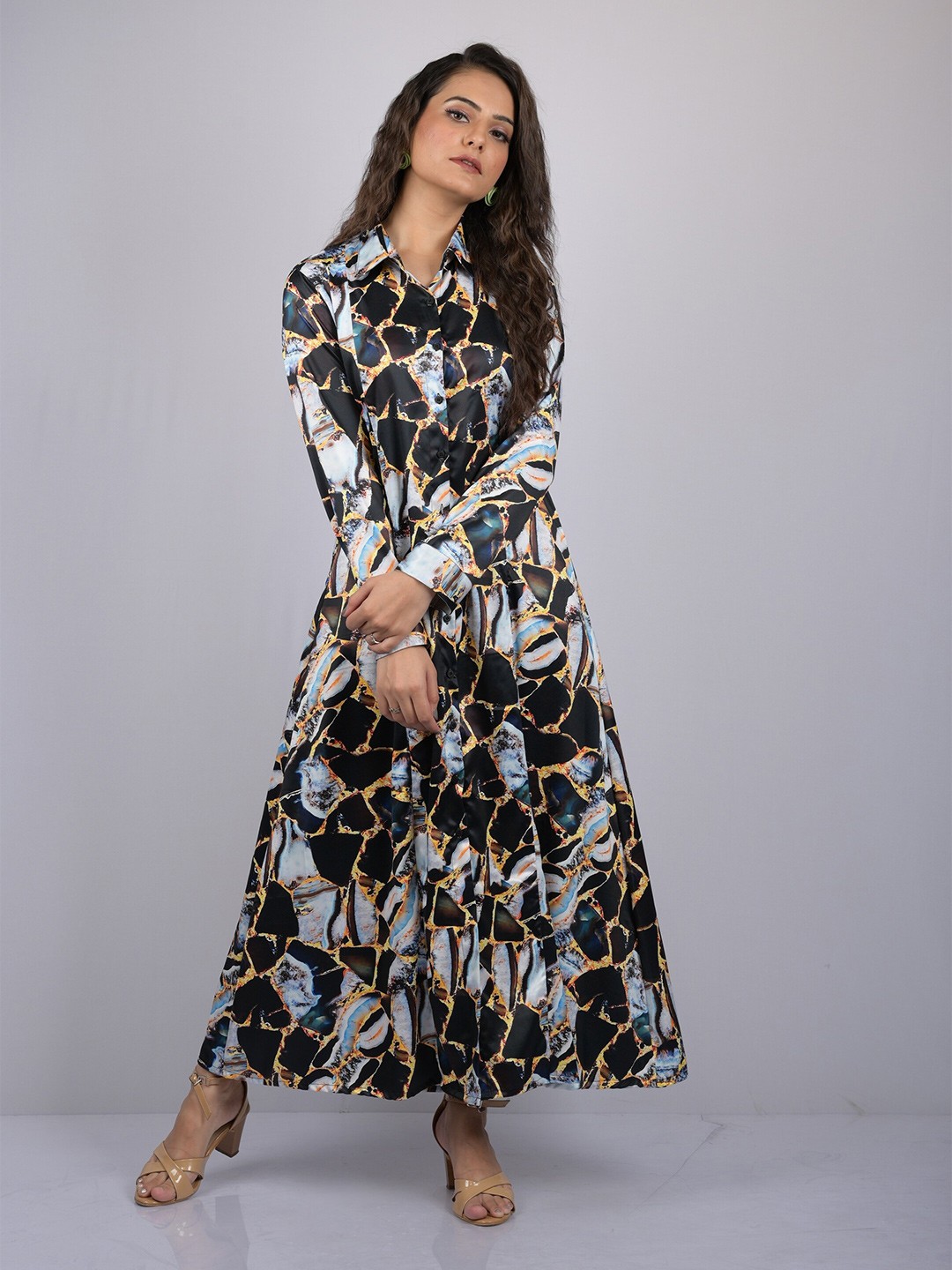 

OWO THE LABEL Abstract printed Flared Shirt Maxi Dress, Black