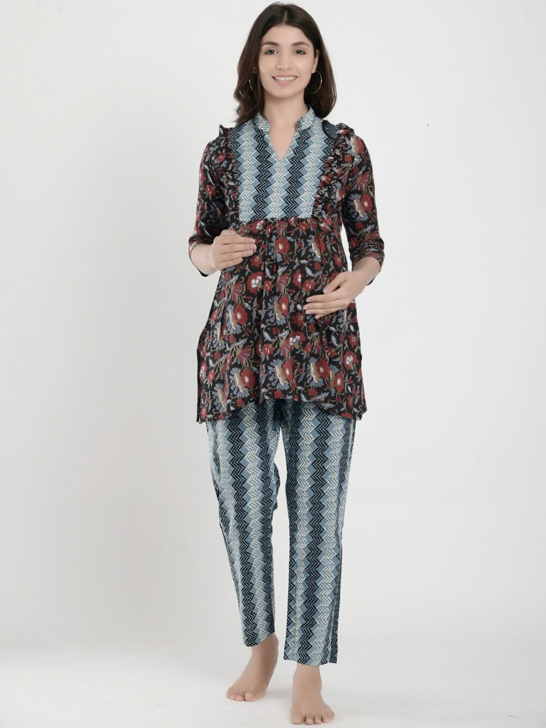 

Ikk Kudi by Seerat Women Floral Printed Pure Cotton Maternity Kurti with Trousers, Black