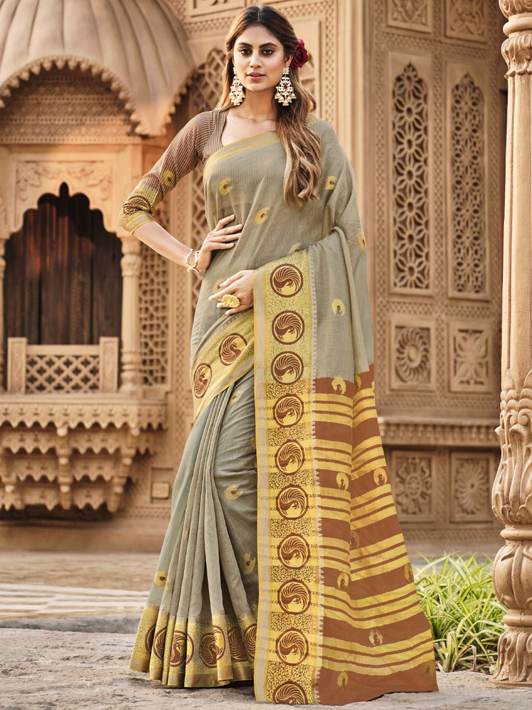 

SANGAM PRINTS Woven Design Saree, Grey