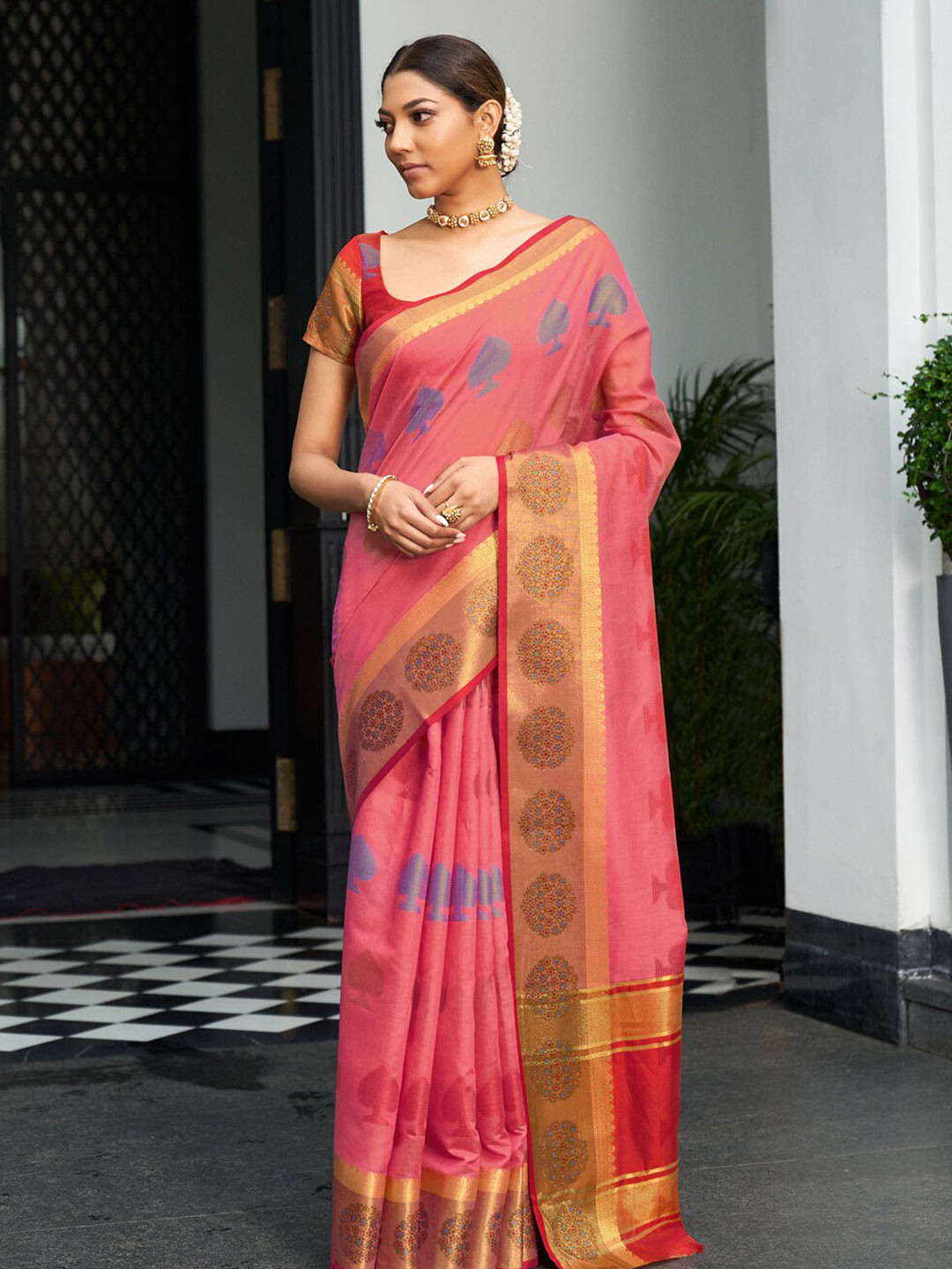 

SANGAM PRINTS Woven Design Zari Saree, Pink