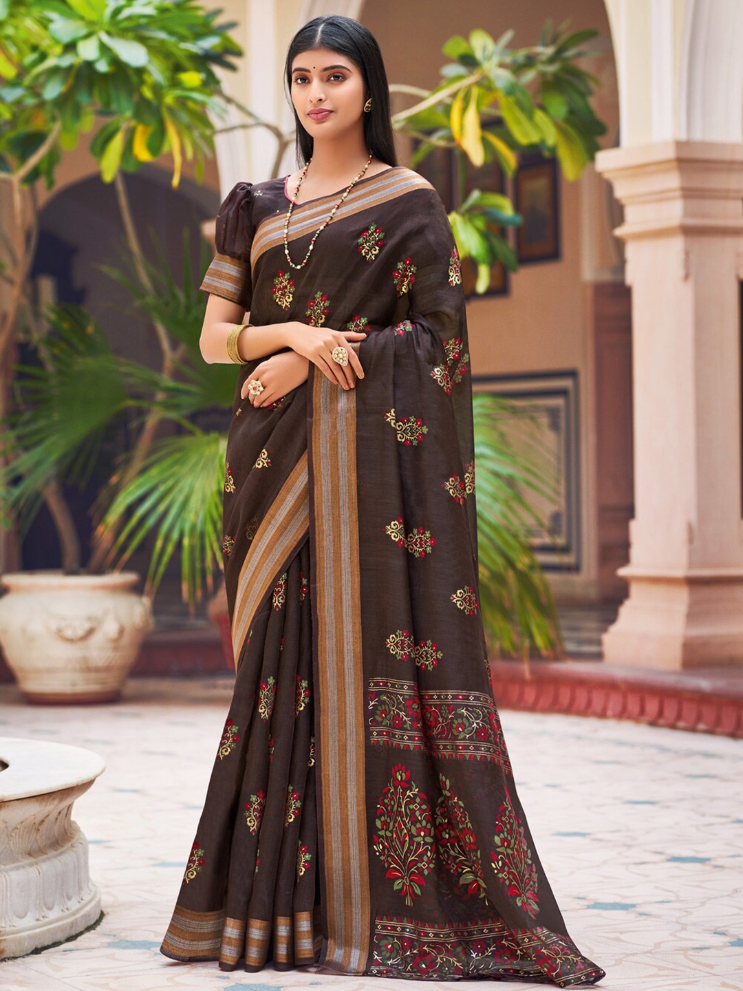 

SANGAM PRINTS Floral Zari Saree, Brown