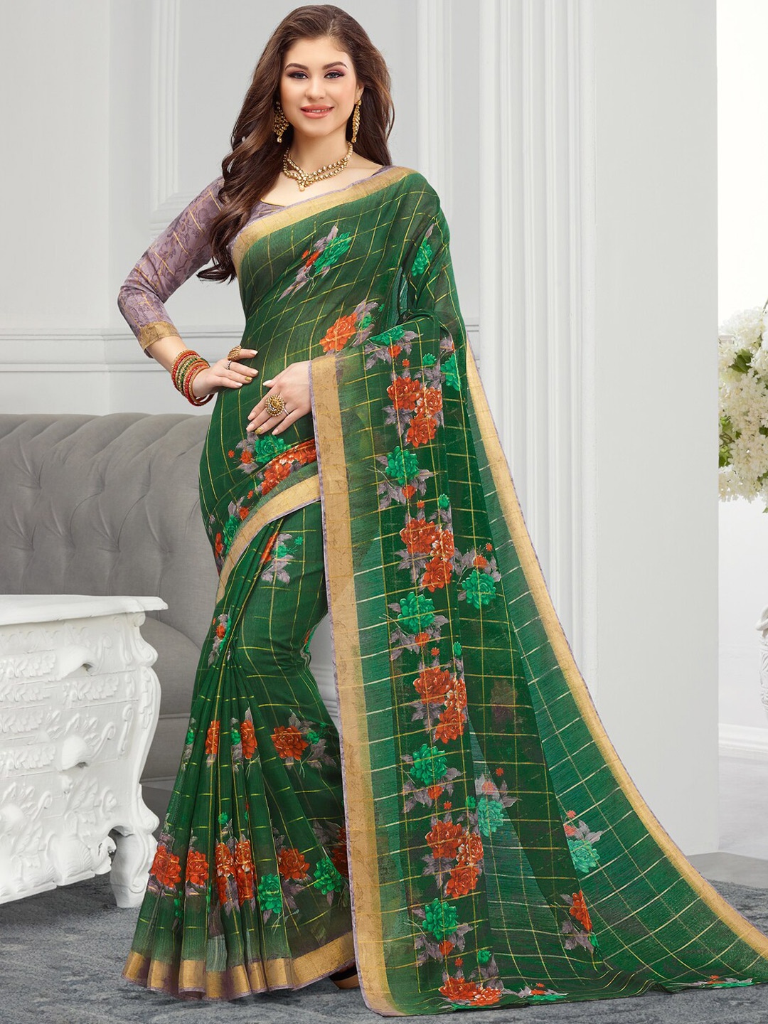 

SANGAM PRINTS Floral Printed Zari Saree, Green