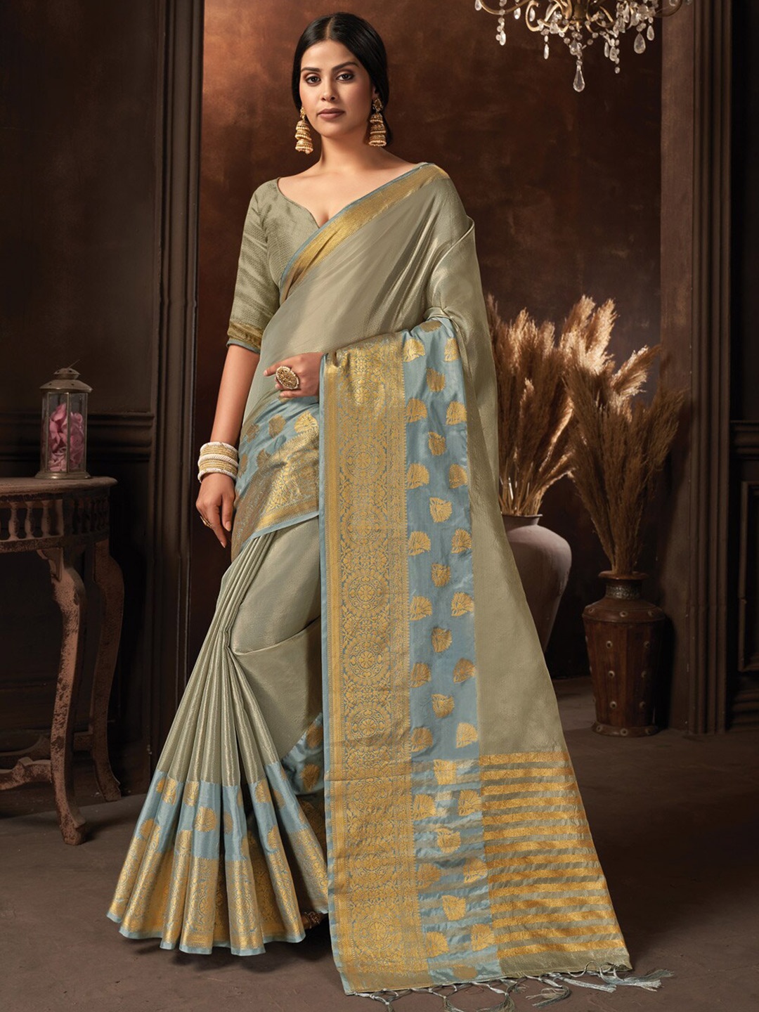 

SANGAM PRINTS Woven Design Zari Organza Saree, Grey