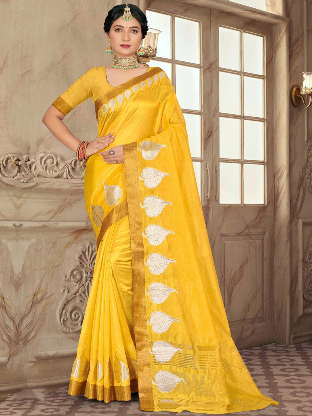

SANGAM PRINTS Woven Design Zari Saree, Yellow