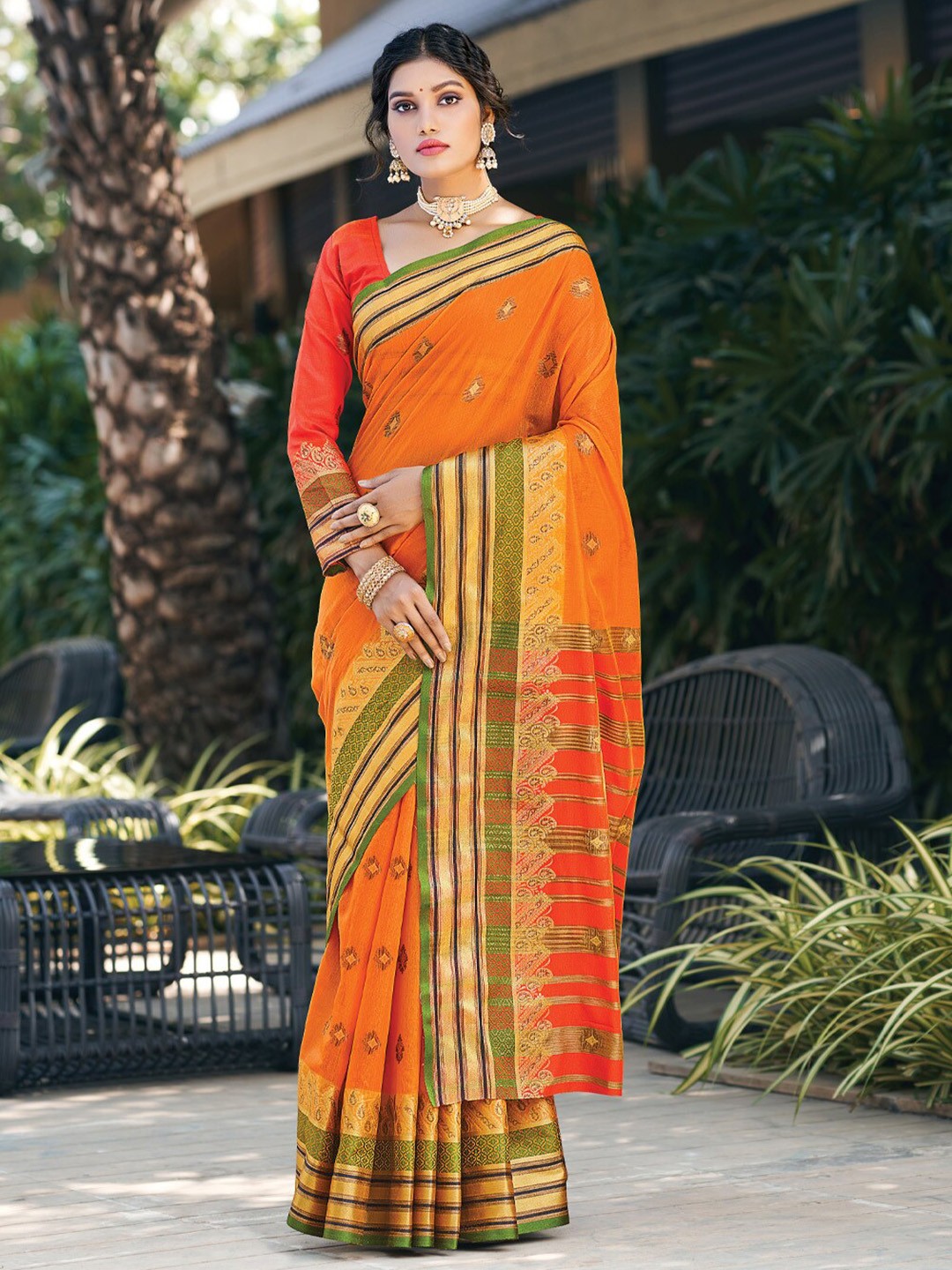 

SANGAM PRINTS Woven Design Zari Saree, Orange