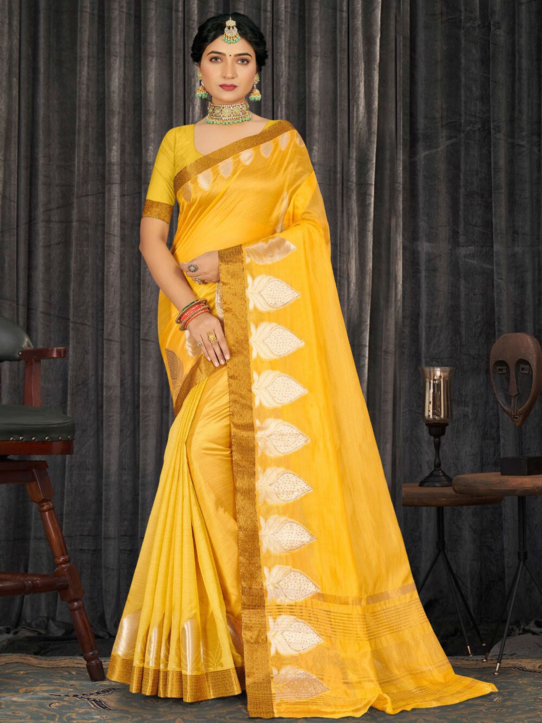 

SANGAM PRINTS Zari Saree, Yellow