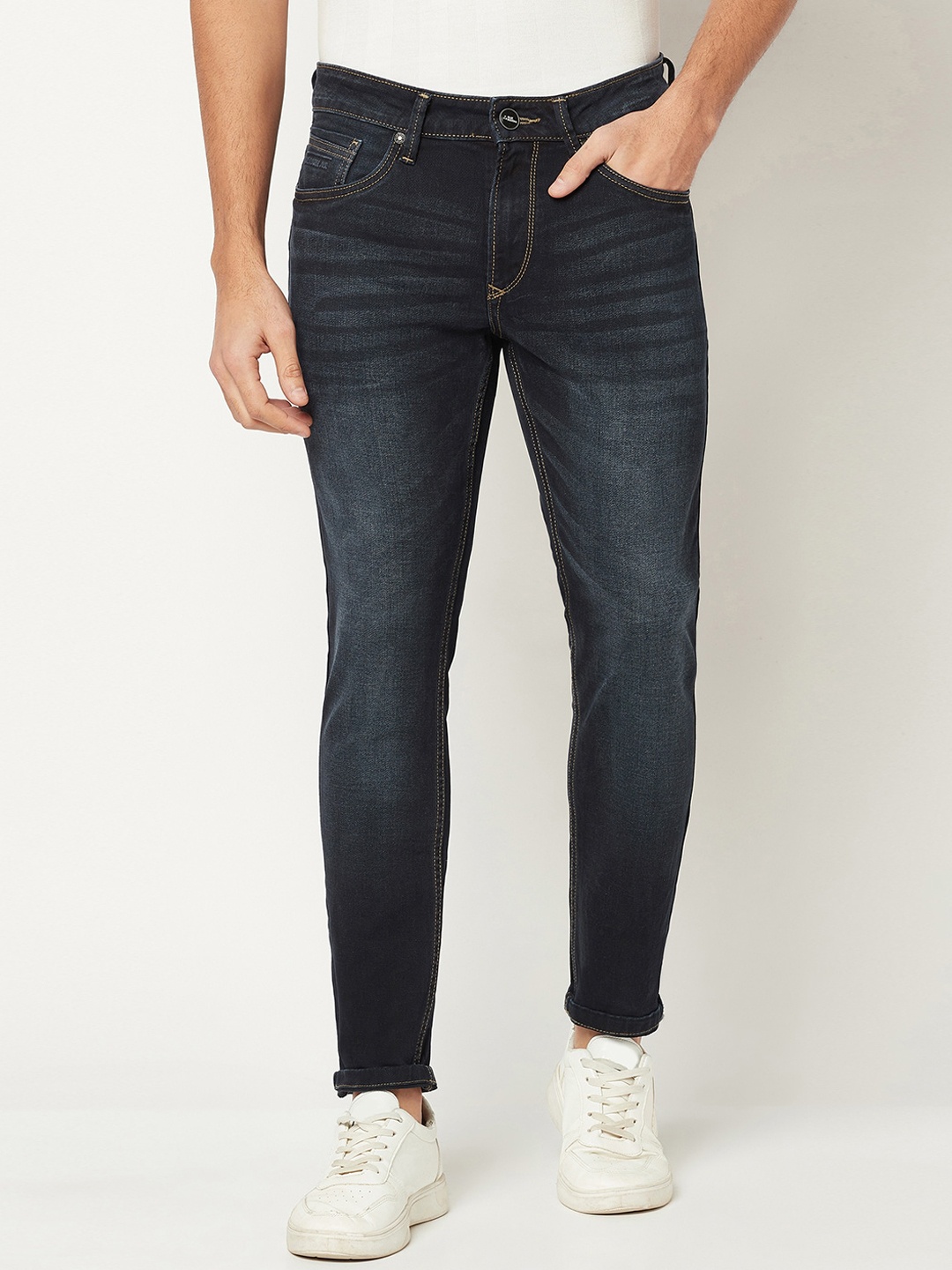 

Blue Buddha Men Blue Heavy Fade Stretchable Jeans