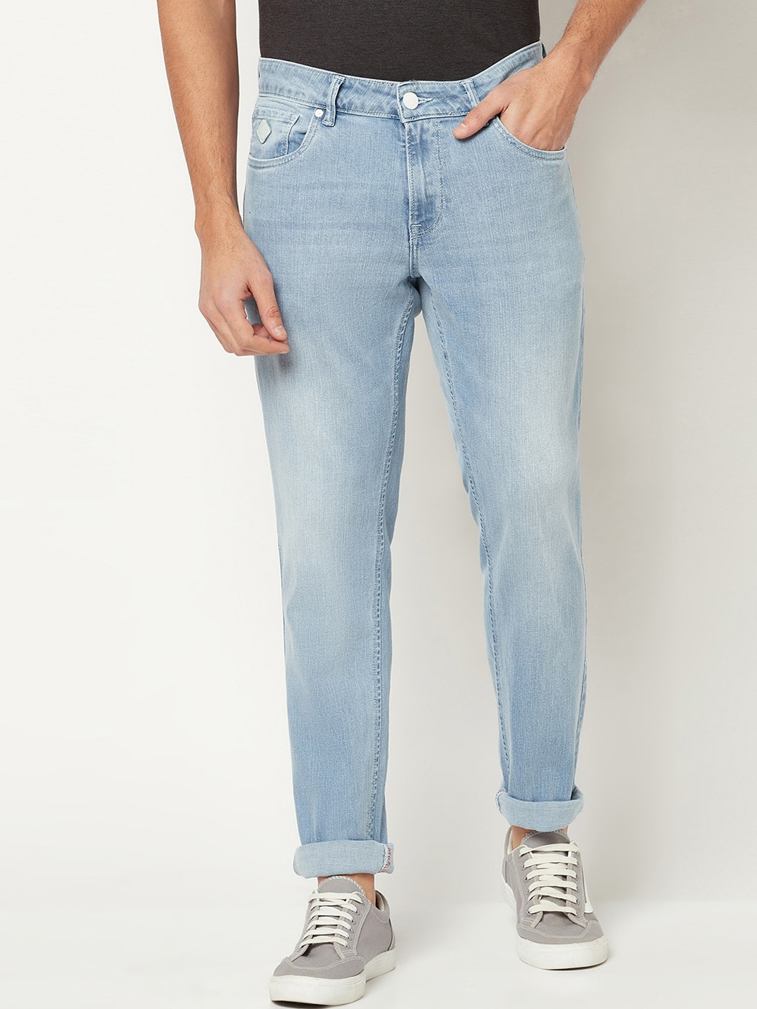

Blue Buddha Men Skinny Fit Pure Cotton Light Fade Stretchable Jeans