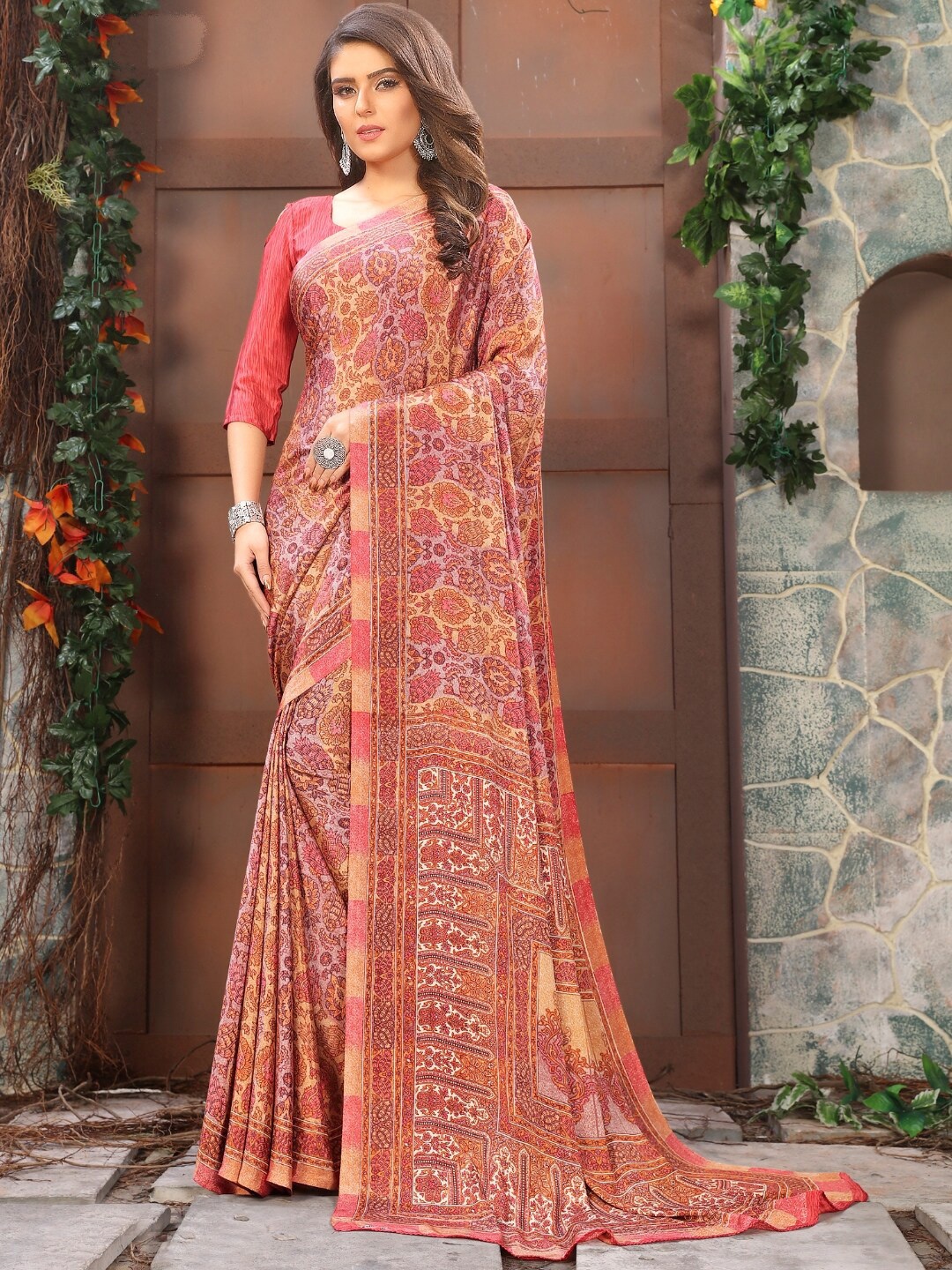 

Kasak Floral Pure Crepe Saree, Coral