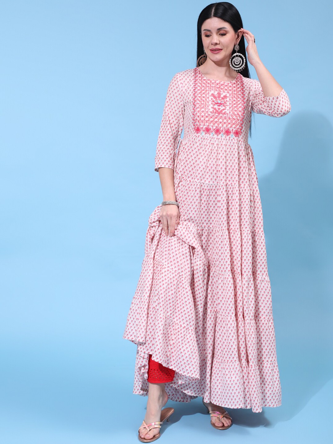 

GULMOHAR JAIPUR Women Floral Printed Thread Work Anarkali Kurta, White