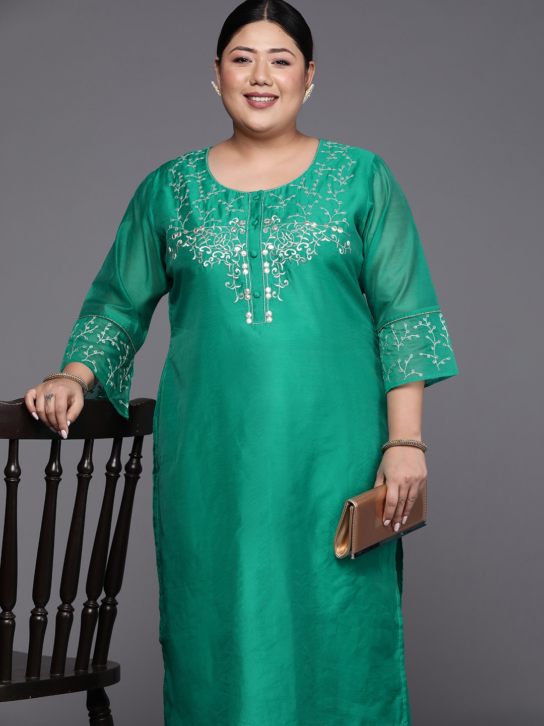 

EXTRA LOVE BY LIBAS Women Plus Size Floral Yoke Design Thread Work Chanderi Silk Kurta, Green