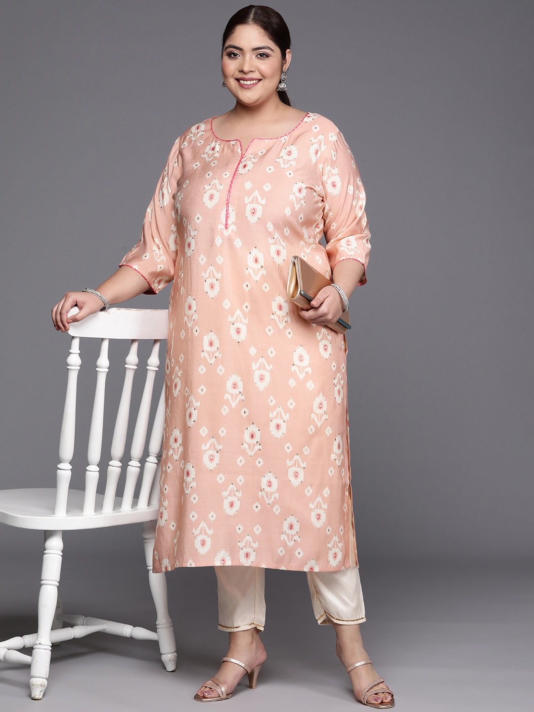 

EXTRA LOVE BY LIBAS Women Plus Size Floral Printed Kurta, Peach