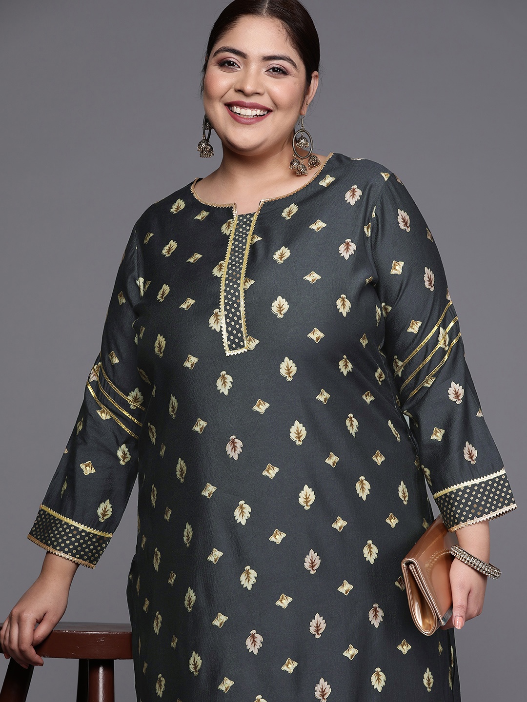 

EXTRA LOVE BY LIBAS Women Plus Size Ethnic Motifs Printed Gotta Patti Kurta, Grey