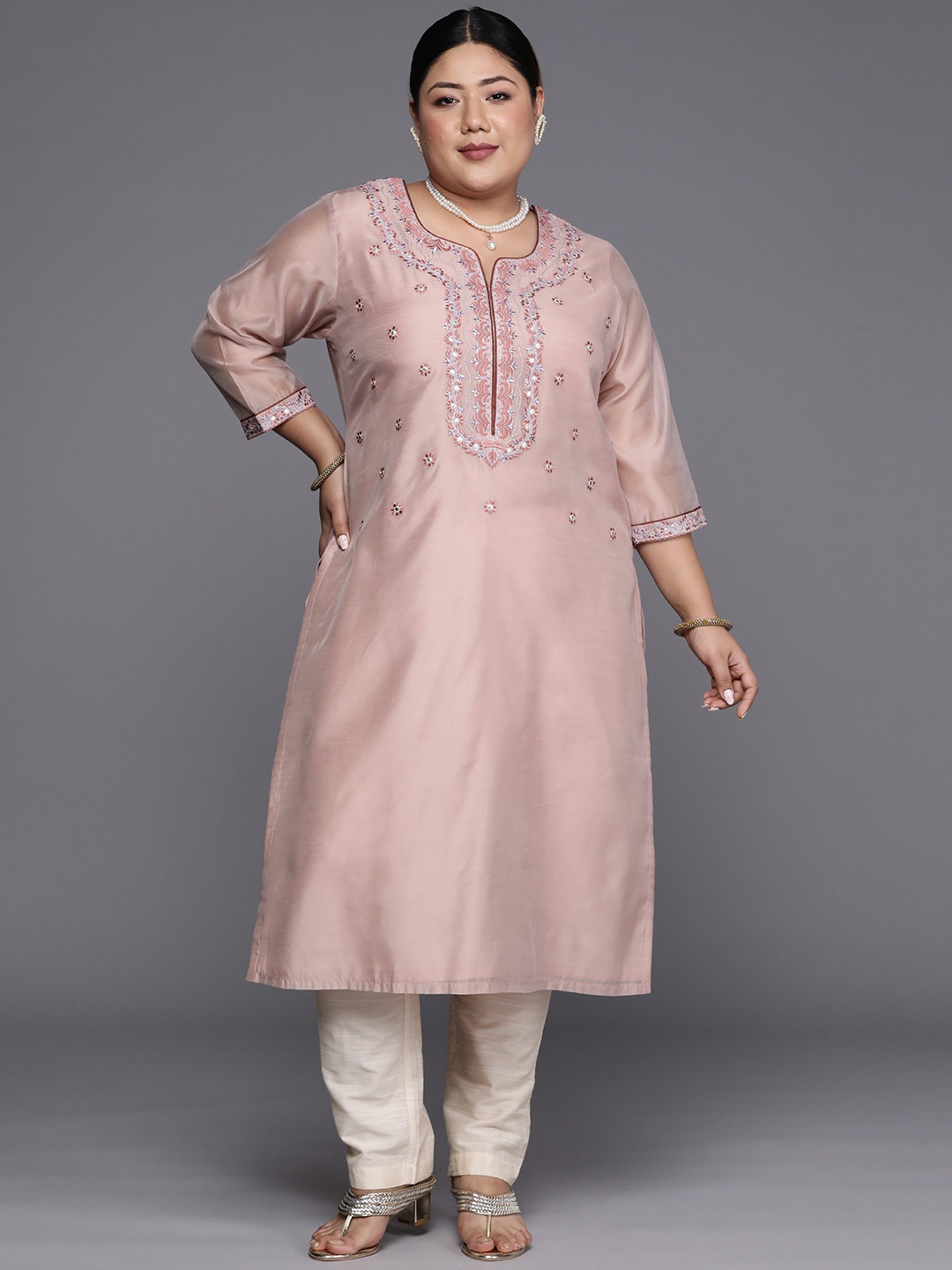 

EXTRA LOVE BY LIBAS Women Plus Size Ethnic Motifs Yoke Design Thread Work Kurta, Pink