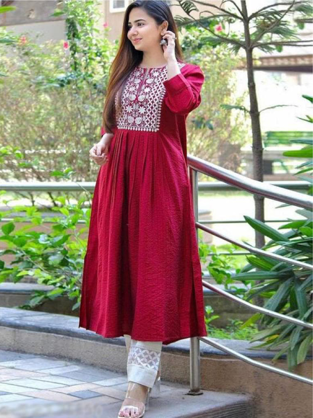 

nirja Fab Yoke Design Thread Work Rayon Anarkali Kurta, Maroon