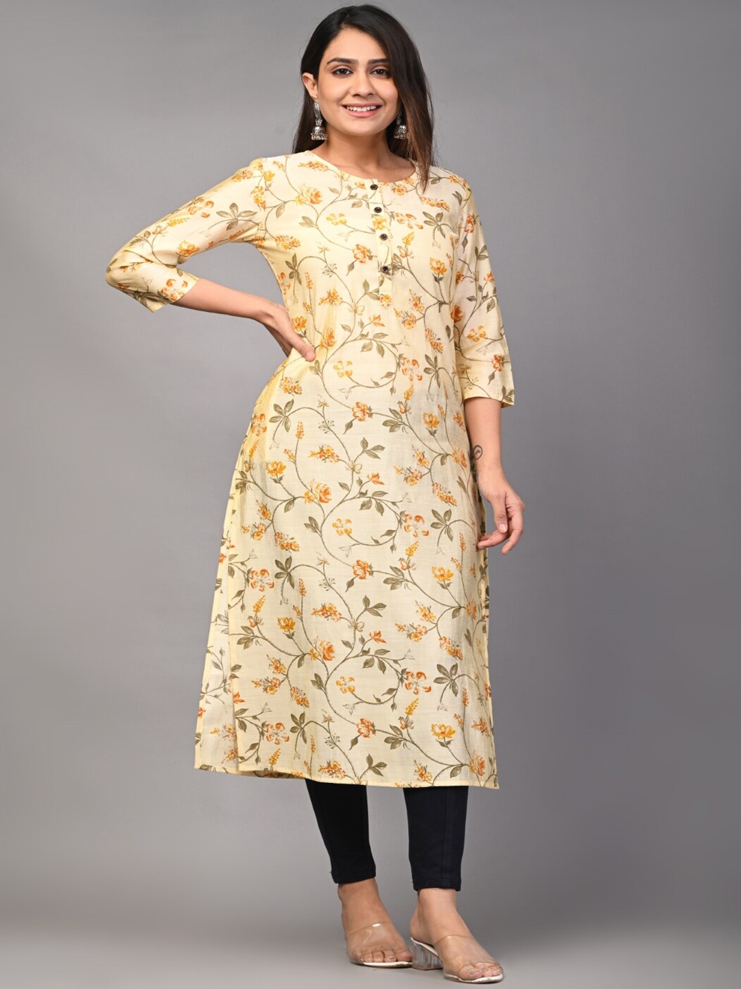 

DIVA WALK Women Cream-Coloured Floral Printed Floral Kurta