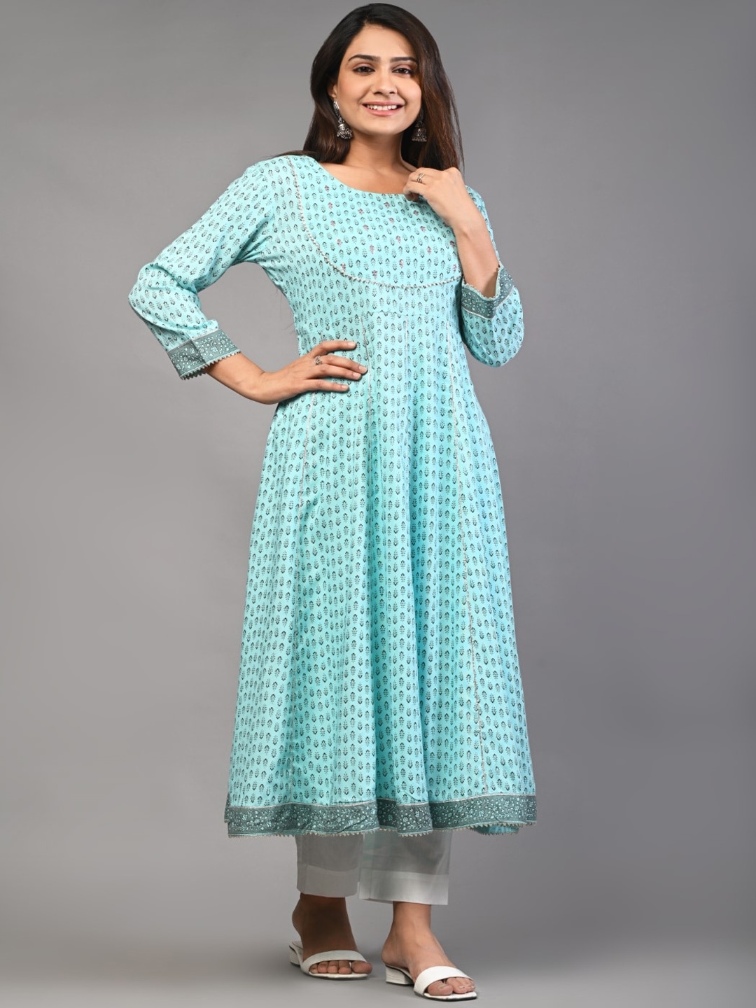 

DIVA WALK Ethnic Motifs Printed Gotta Patti Anarkali Kurta, Blue