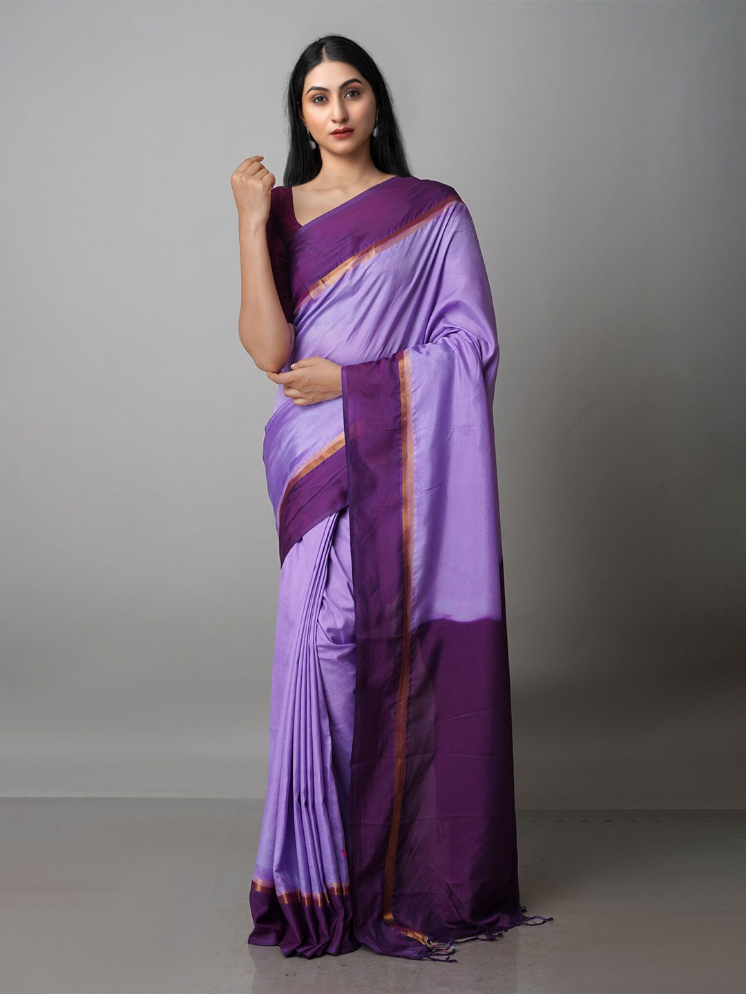 

Unnati Silks Colourblocked Zari Silk Blend Mangalagiri Saree, Lavender