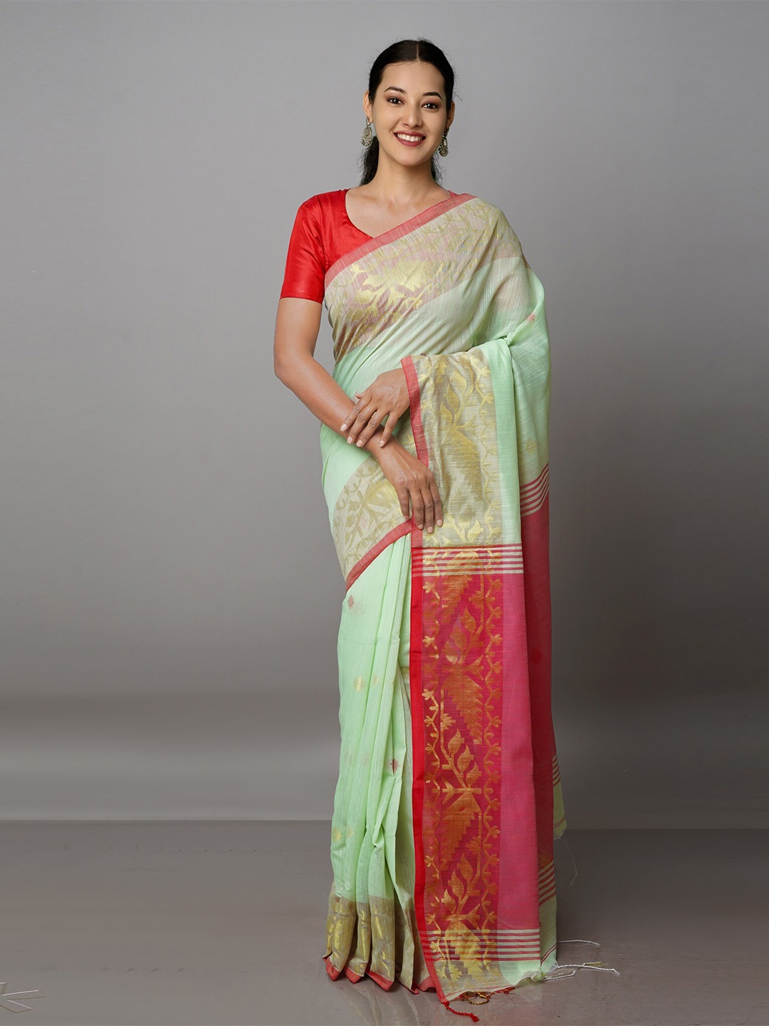 

Unnati Silks Floral Zari Silk Cotton Jamdani Handloom Saree, Green