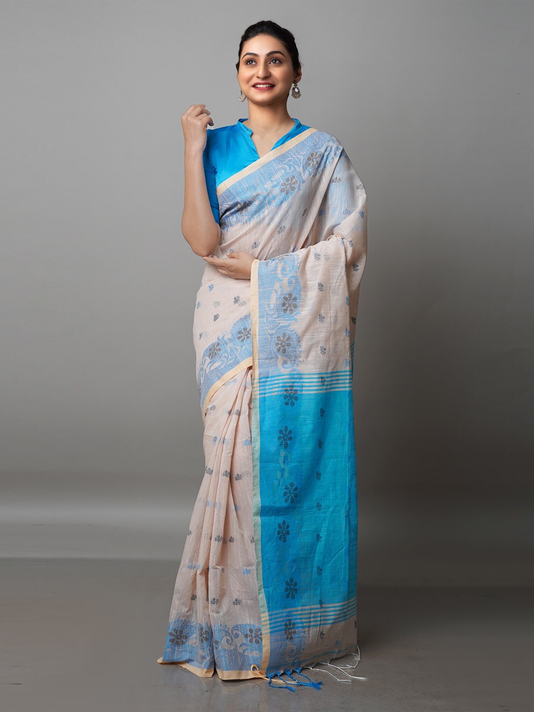 

Unnati Silks Floral Zari Silk Cotton Jamdani Saree, Beige