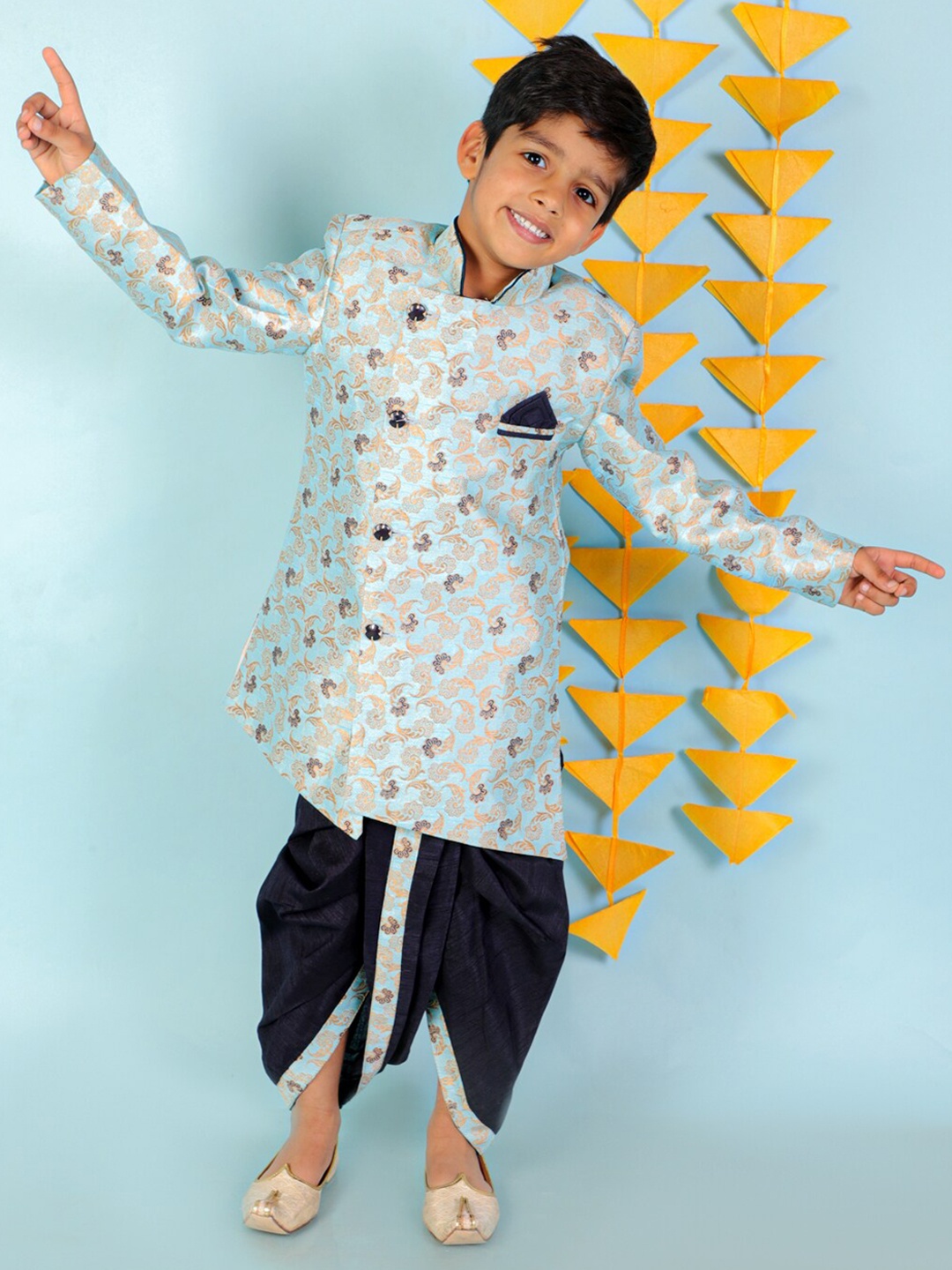 

KID1 Boys Self Design Sherwani Set, Blue