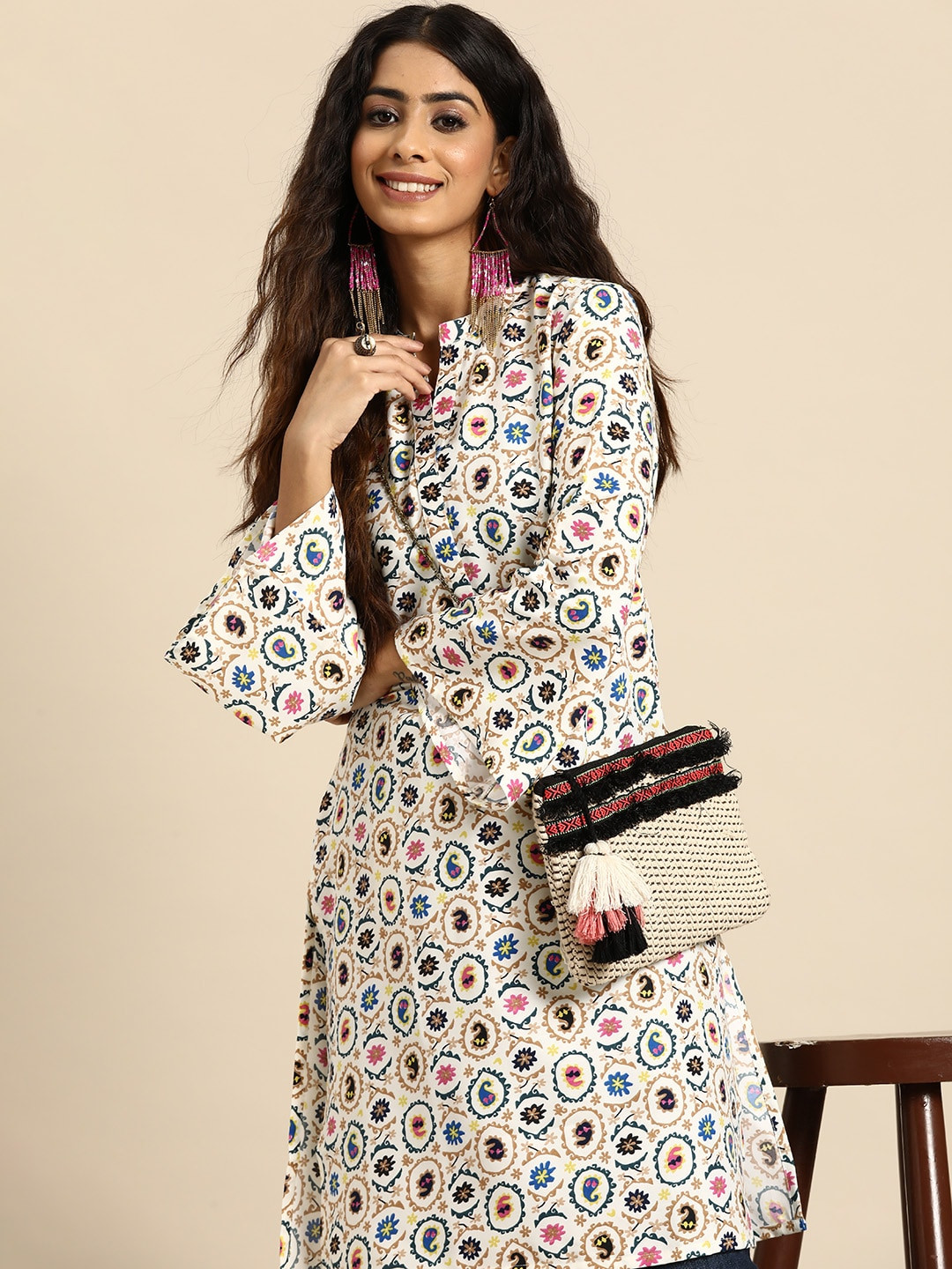 

Sangria Ethnic Motifs Printed Flared Sleeves Kurta, White
