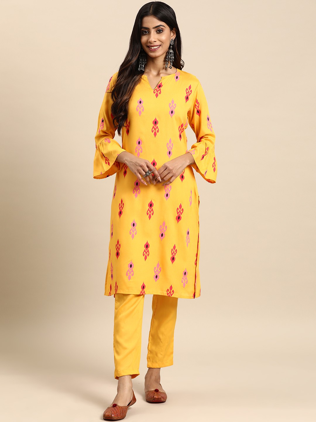 

Sangria Ethnic Motifs Regular Kurta with Trousers, Yellow
