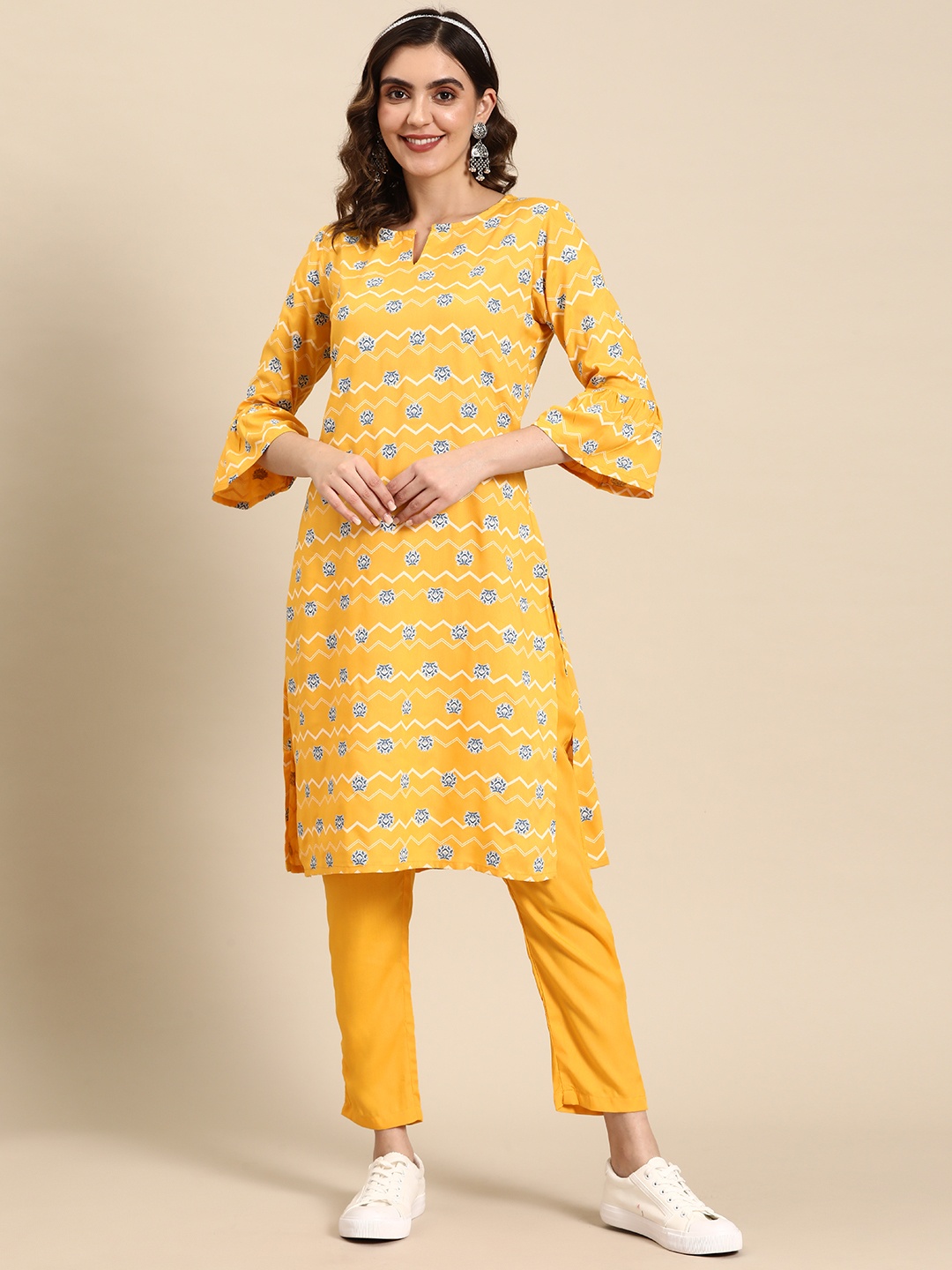 

Sangria Women Ethnic Motifs Printed Straight Kurta with Solid Trousers, Yellow