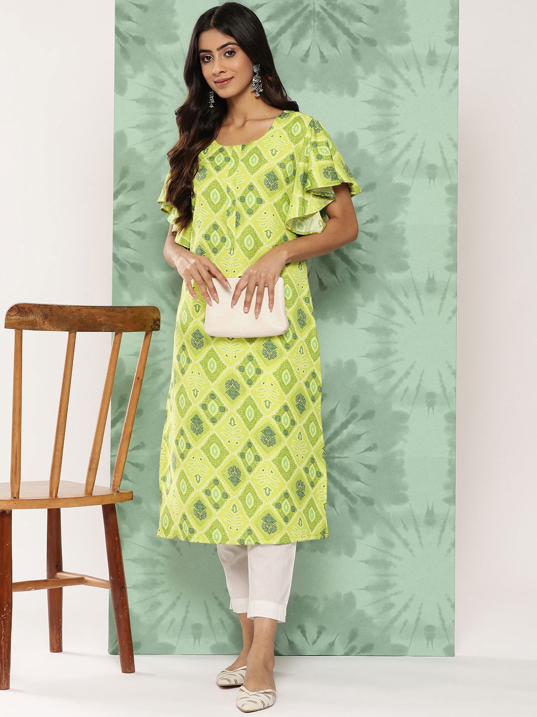 

Sangria Geometric Printed Flared Sleeves Kurta, Lime green