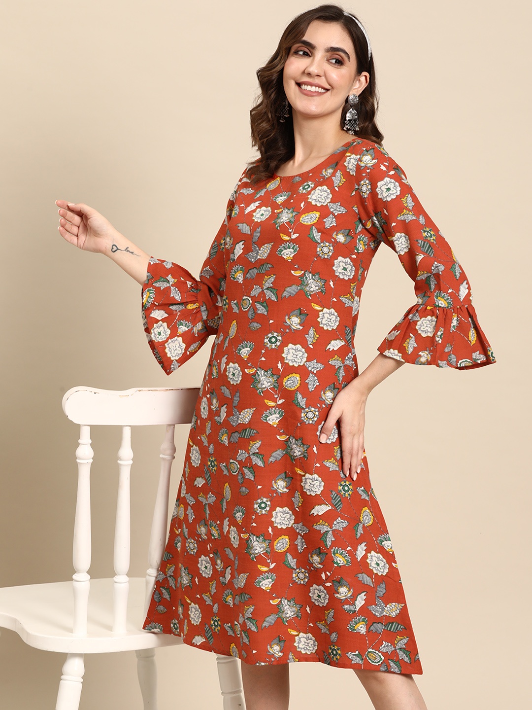 

Sangria Floral Printed Bell Sleeves A-line Dress, Brown