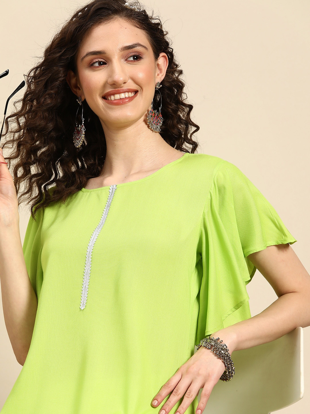 

Sangria Flutter Sleeves Gotta Work Straight Kurta, Green