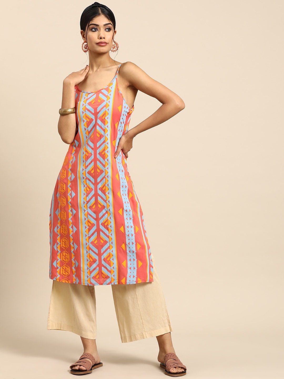 

Sangria Women Geometric Printed Kurta, Peach