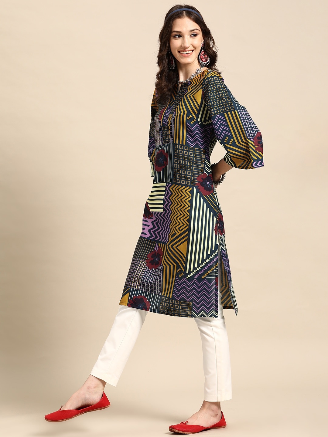 

Sangria Printed Bell Sleeves Kurta, Multi