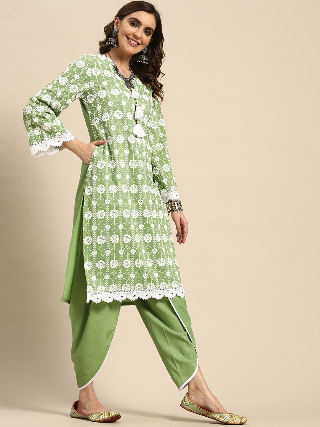 

Sangria Women Embroidered Kurta with Dhoti Pants, Green