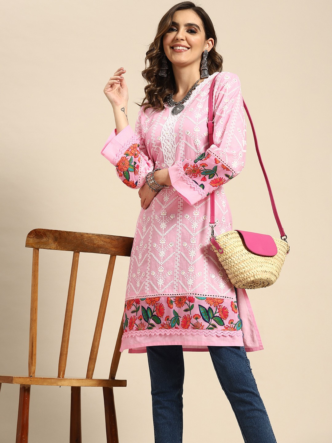 

Sangria Pure Cotton Chikankari Embroidered Kurta, Pink