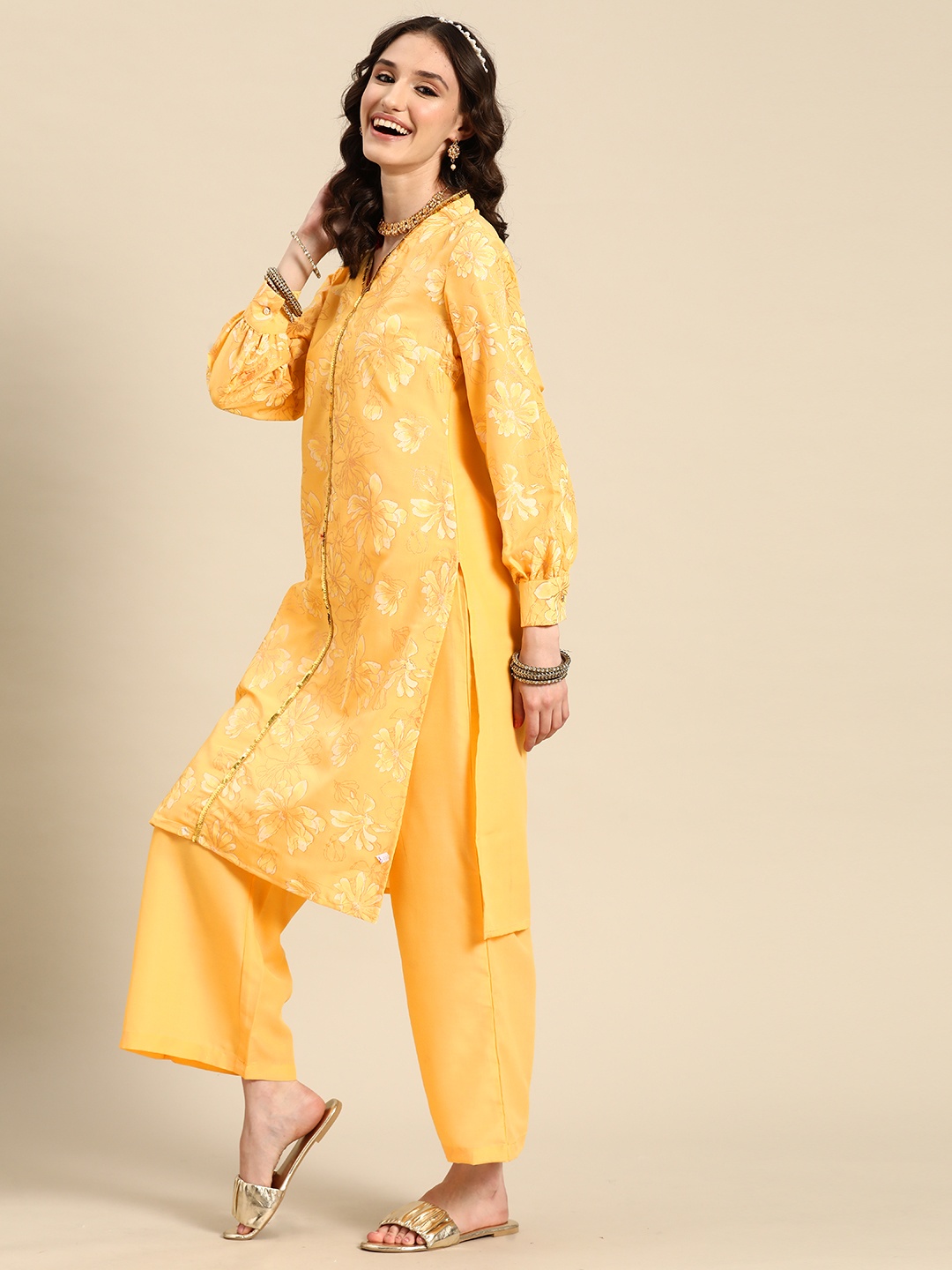 

Sangria Women Ethnic Motifs Printed Kurta with Palazzos, Yellow