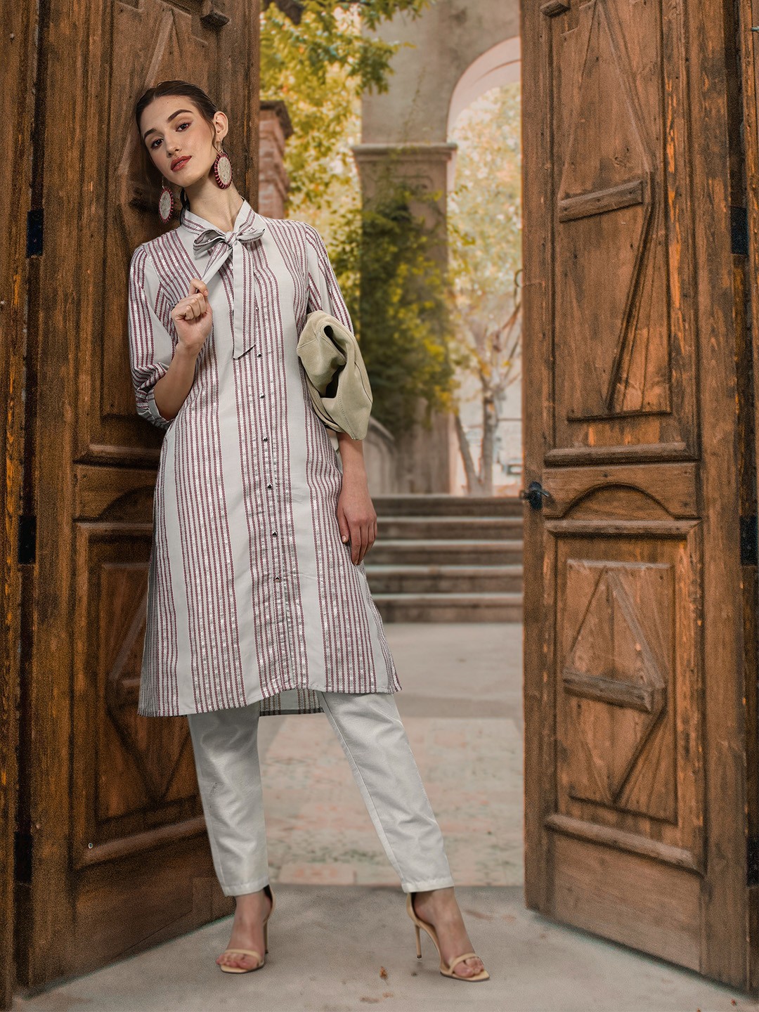 

Sangria Women Bandhani Striped Kurta, Grey