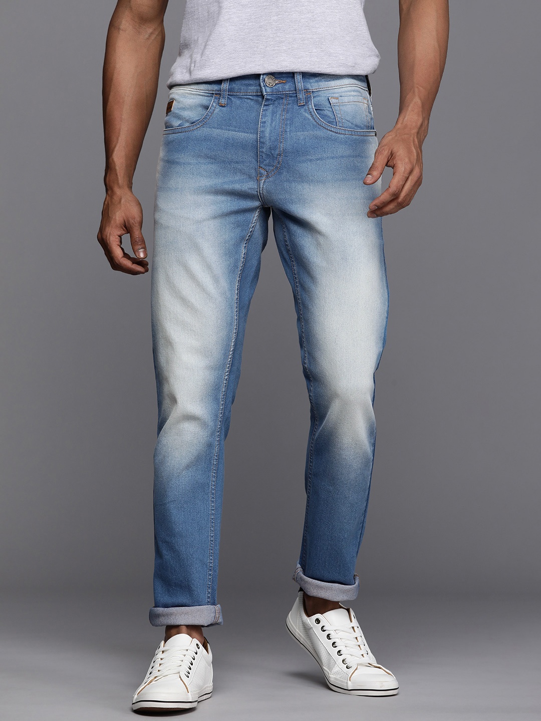 

WROGN Slim Fit Heavy Fade Stretchable Jeans, Blue