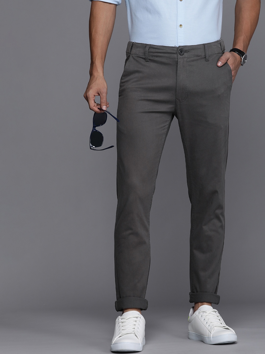 

WROGN Men Slim Fit Trousers, Grey
